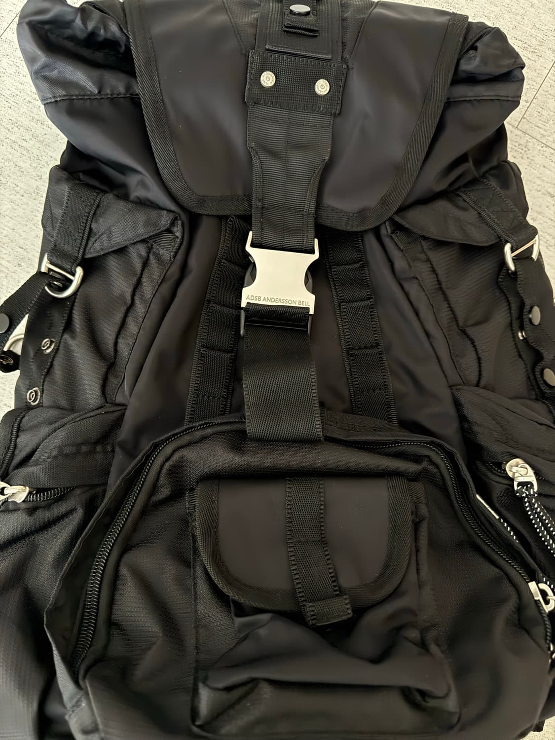 앤더슨벨 유니섹스 테크니컬 스몰 베를린 백팩 상품이미지2