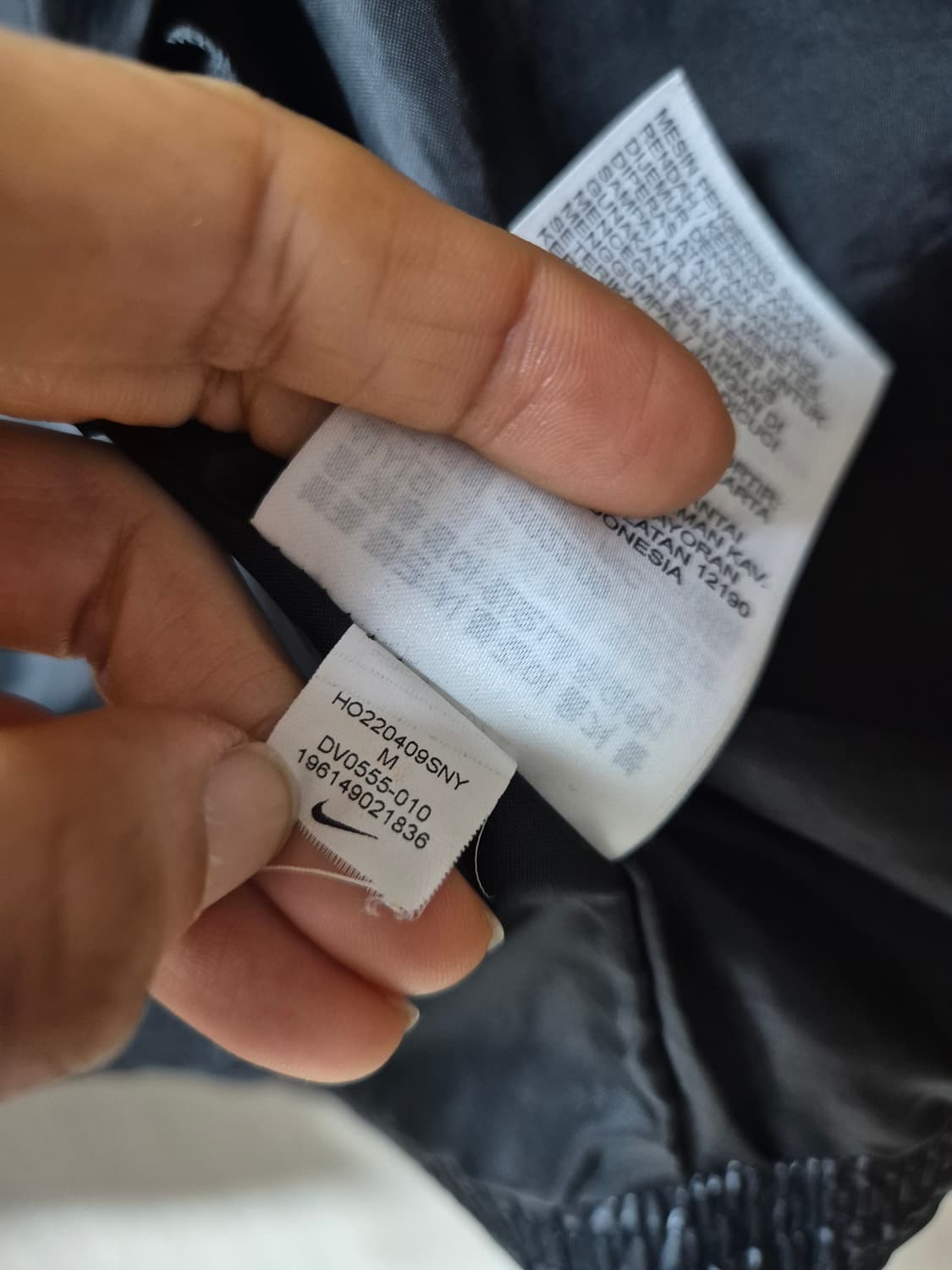 나이키 써마핏 시티 숏 패딩 다운 점퍼 M 블랙 (22년) 상품이미지9