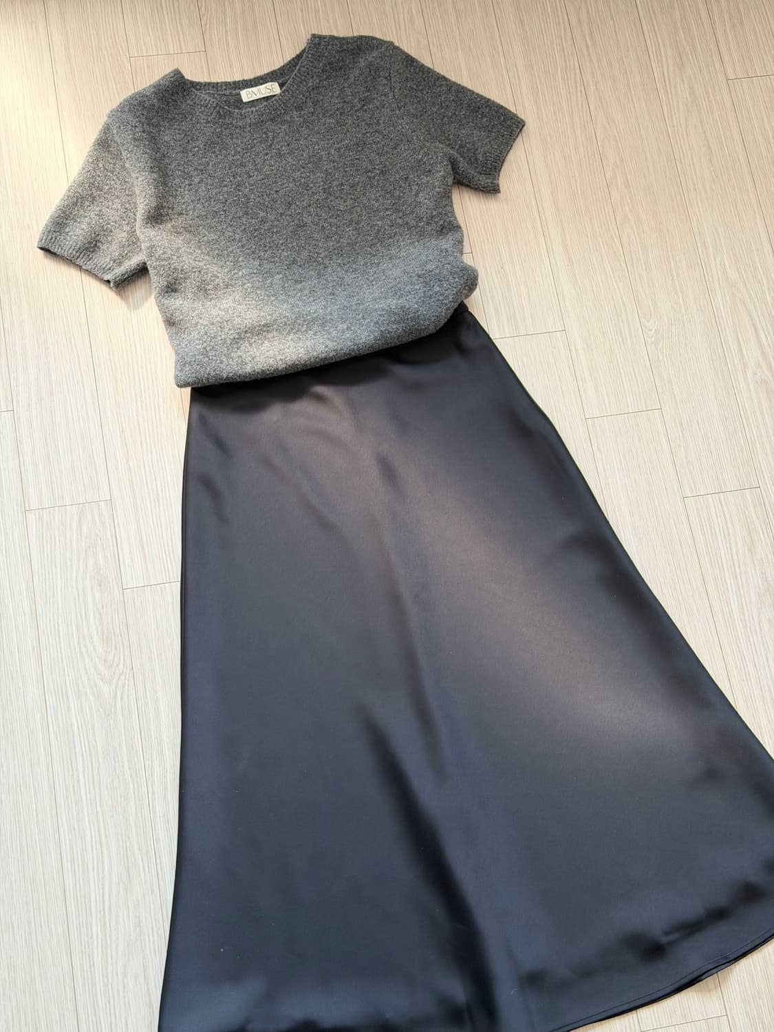 베뉴엣(비뮤즈)브릴니트 + 뮤 스커트 블랙 S 상품이미지5