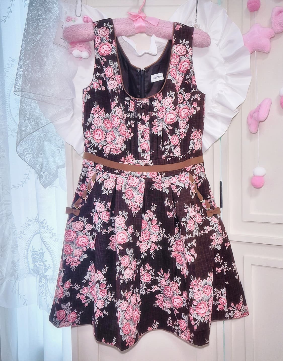 로디스포토 리즈리사깔 초코 브라운 장미 플로럴 패턴 리본 원피스 상품이미지2