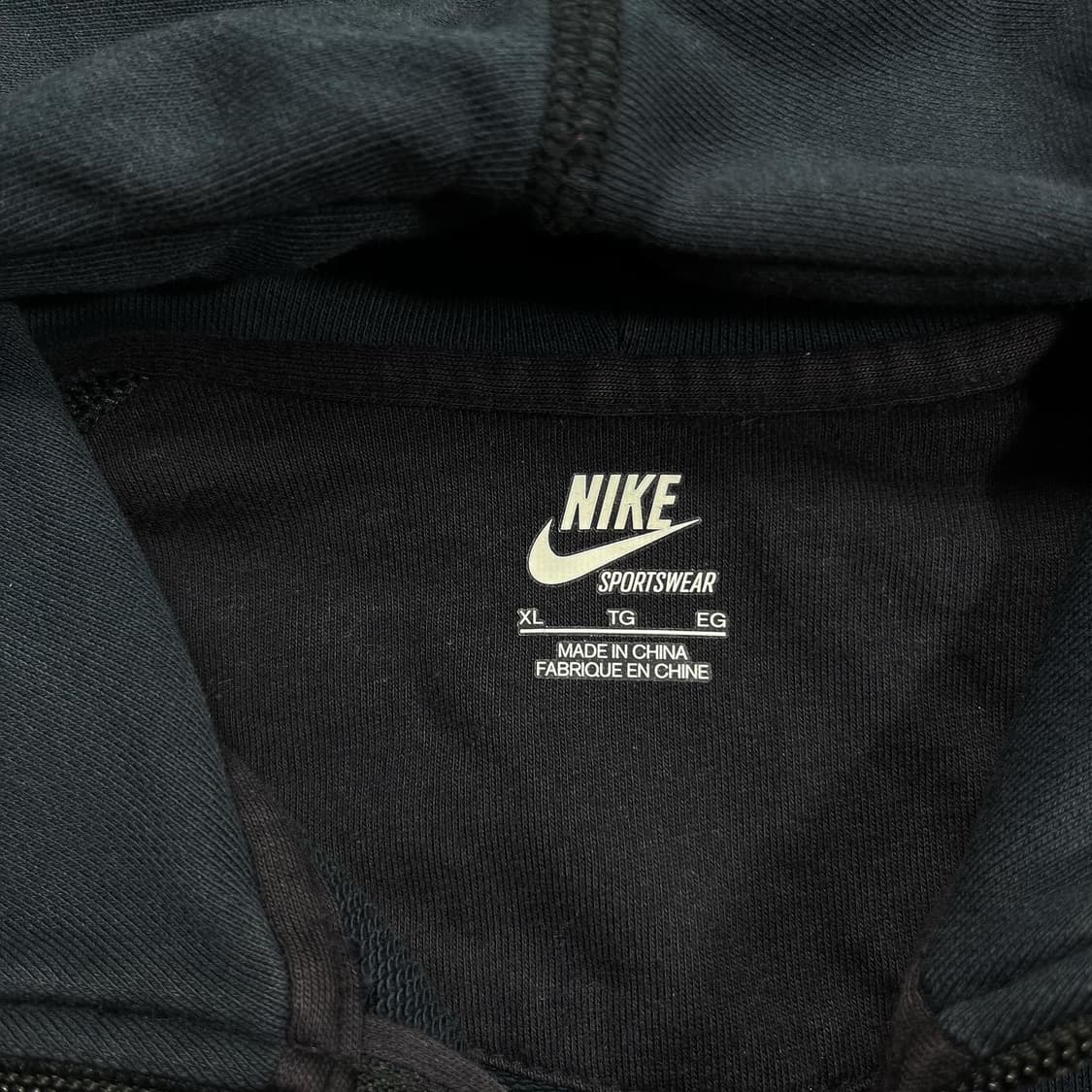 나이키 블랙컬러 블랙스우시 후드집업 상품이미지3