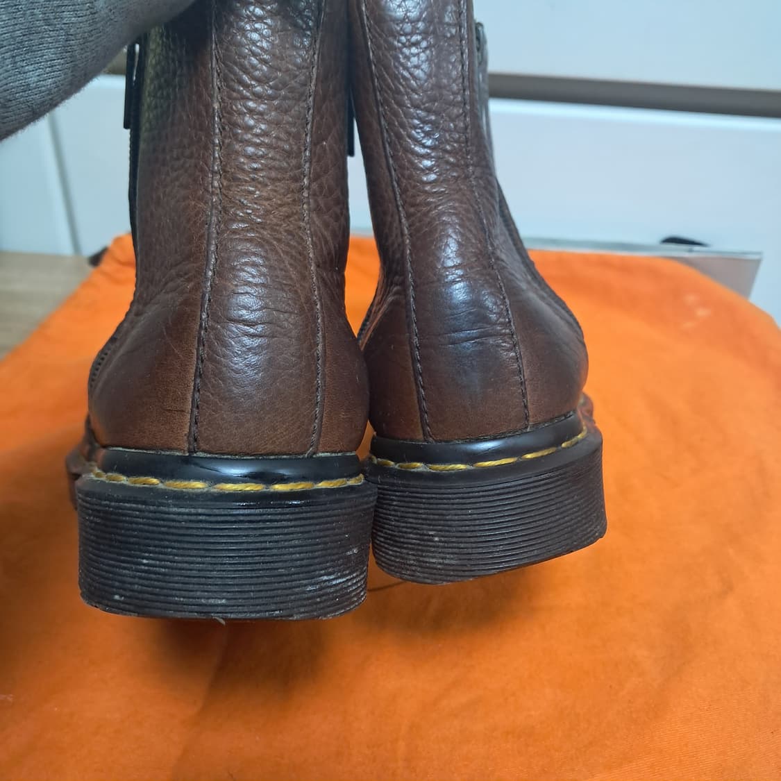 닥터마틴 여성 부츠 워커 2976W/ZIPS 38EU(약240) 상품이미지3