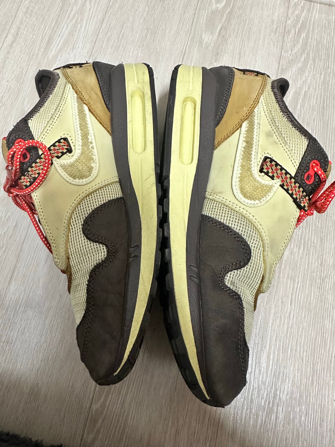 나이키 x 트래비스 스캇 에어맥스 1 캑터스 브라운 275 상품이미지3