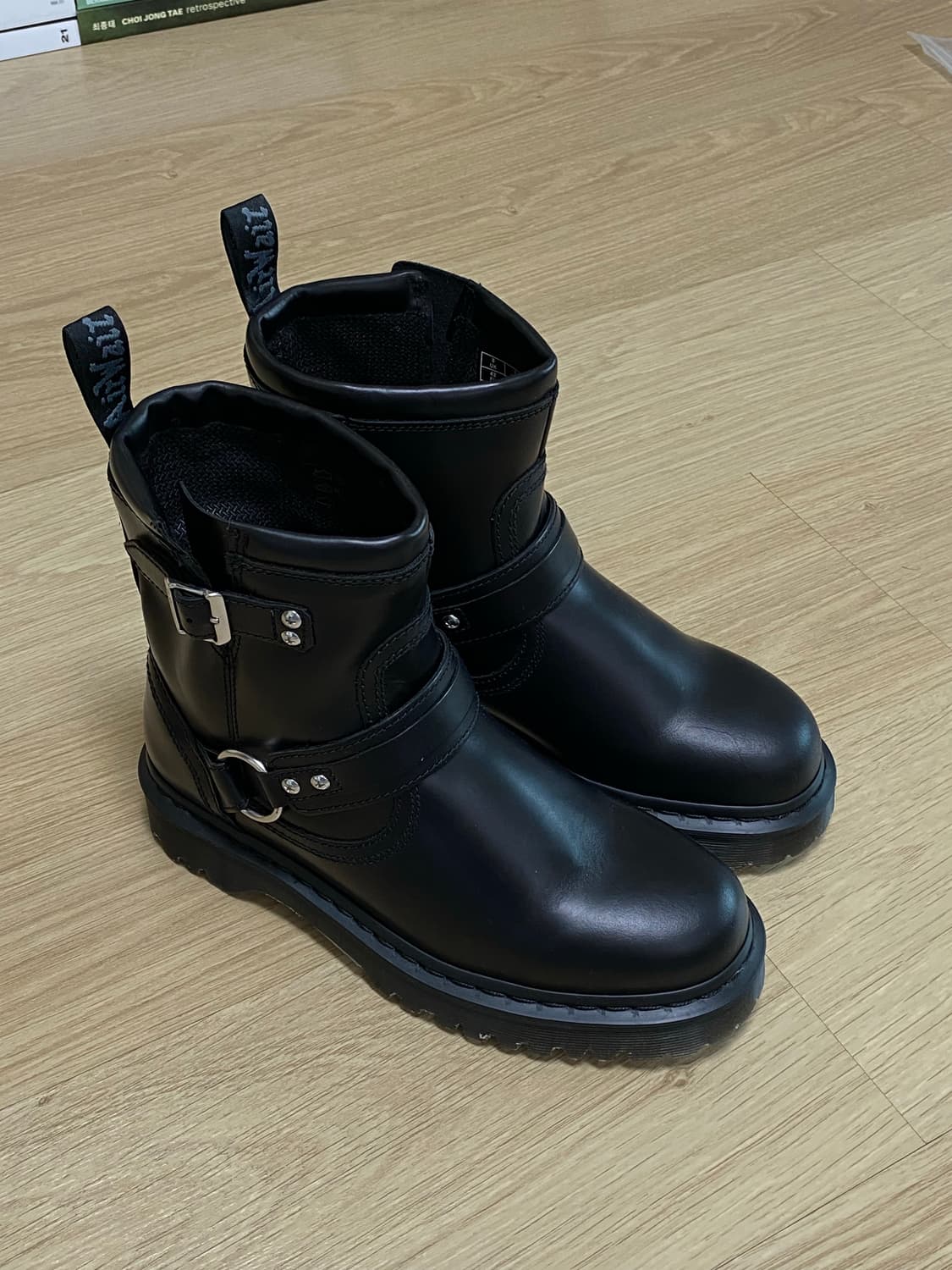 닥터마틴 애니스톤 하네스 상품이미지1