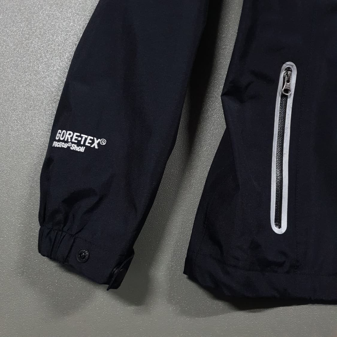 여성 L) 골드윈 고어텍스 팩라이트쉘 바람막이 후드 자켓 블랙 고프코어 상품이미지3