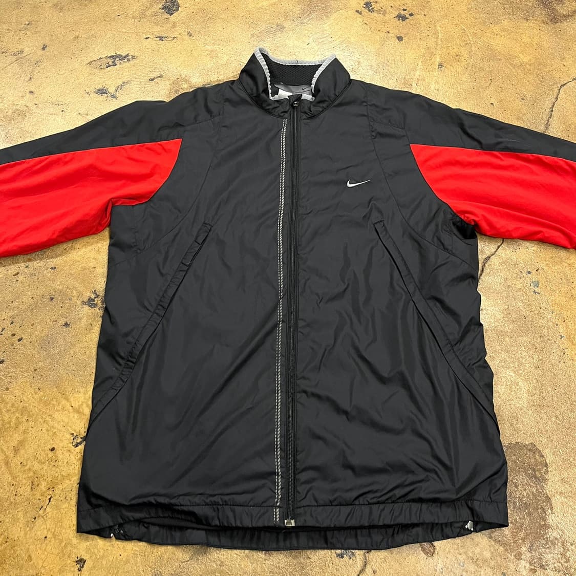 [정품/XL] 나이키 블랙 레드 바람막이 자켓 b15 상품이미지3