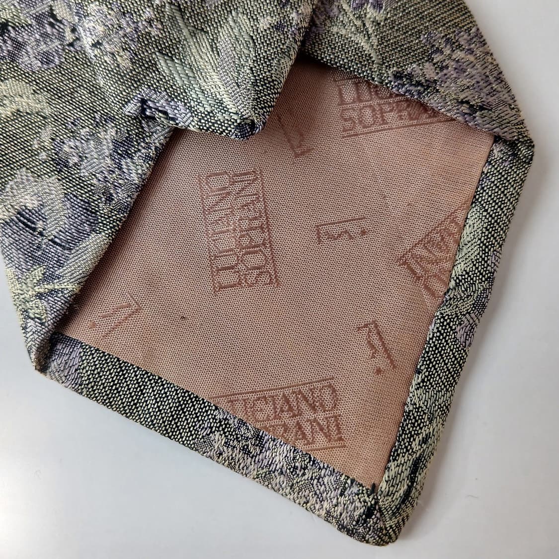 루치아노 소프라니 실크 플로럴 넥타이 8.8cm A등급 A19352
 상품이미지8