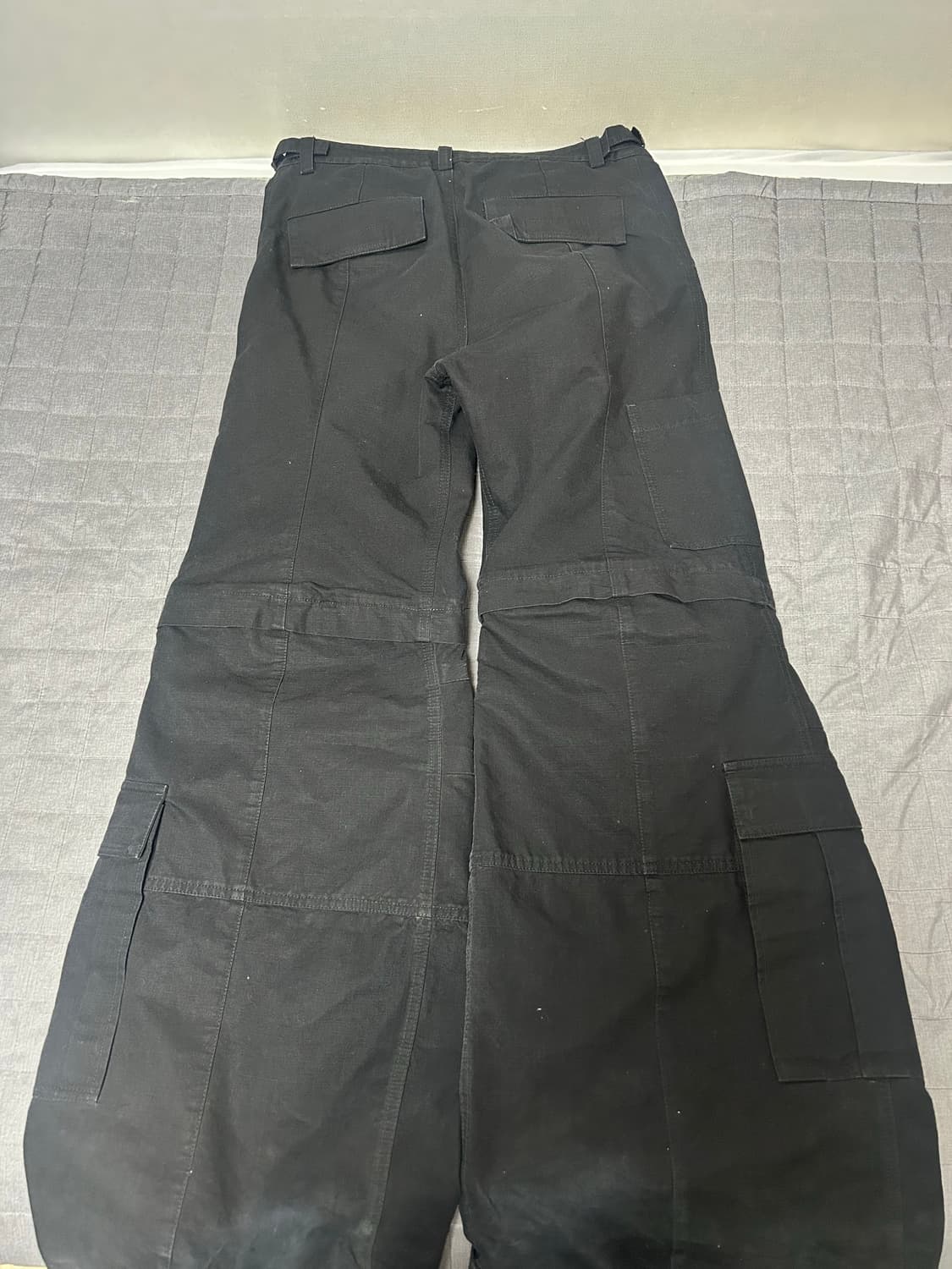 [S] 발렌시아가 립스탑 플레어 카고 팬츠 블랙 상품이미지2