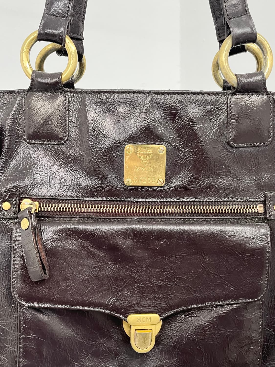 mcm 금장 포켓 숄더백 상품이미지7