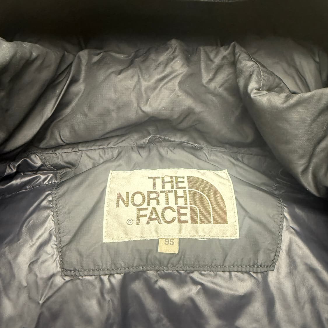 노스페이스 1996 한정판 스웨이드 눕시 700필 상품이미지6