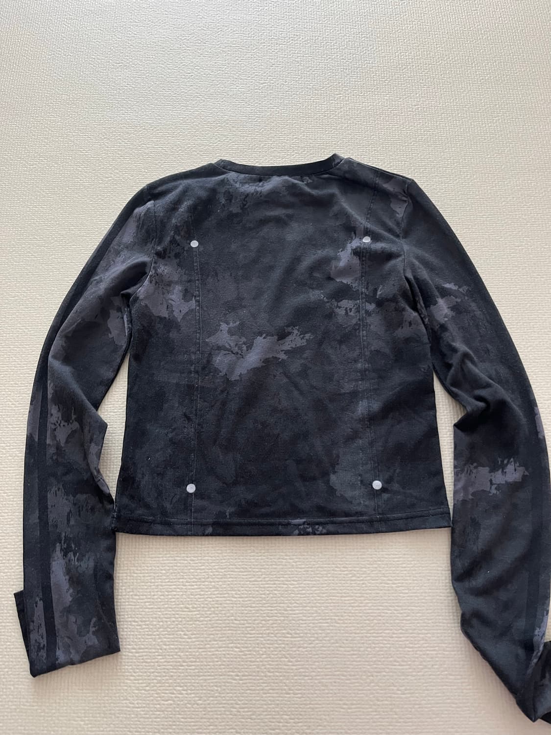 유즈 YUSE 긴팔 크롭티 상품이미지4