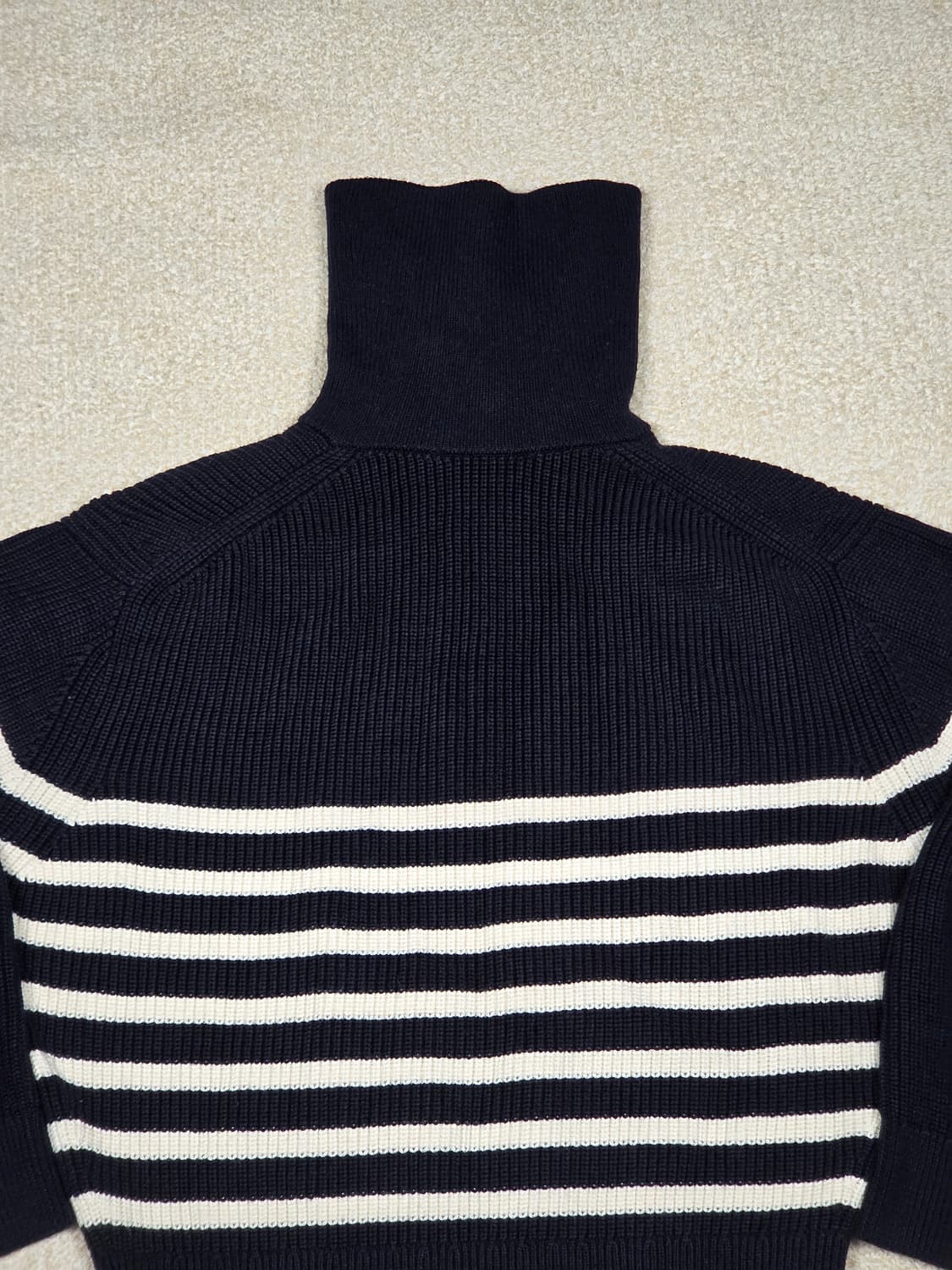 [코스] 니티드 스트라이프 하프 집업 점퍼 | 00261 상품이미지6