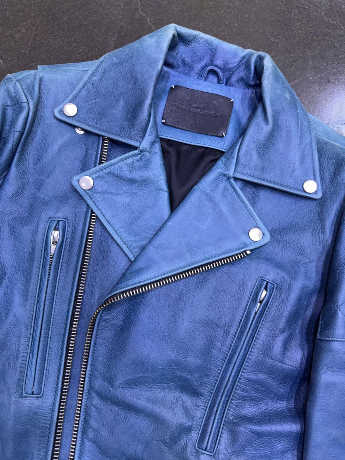 비바스튜디오 x무신사 하드 레더 라이더자켓 에메랄드 블루 S 상품이미지3