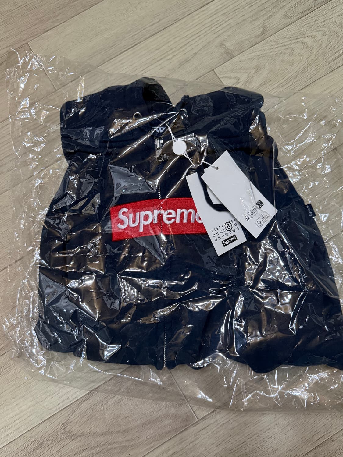 슈프림 mm6후드집업 s사이즈 상품이미지1