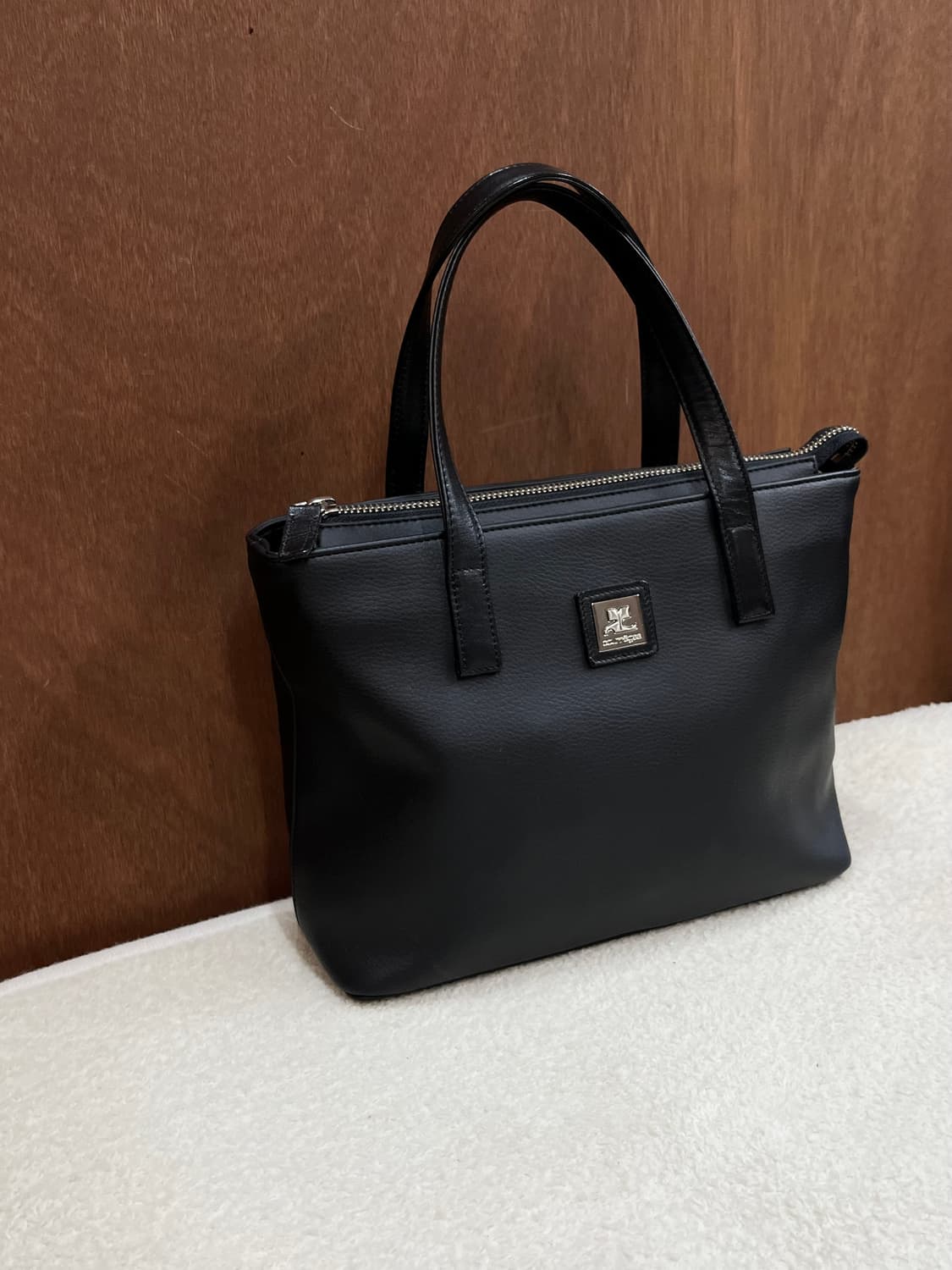 COURREGES 꾸레쥬 로고 토트백 상품이미지1