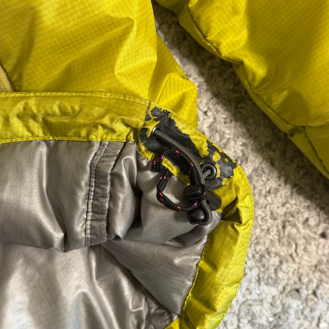 몽벨 구스다운 경량 패딩 상품이미지4