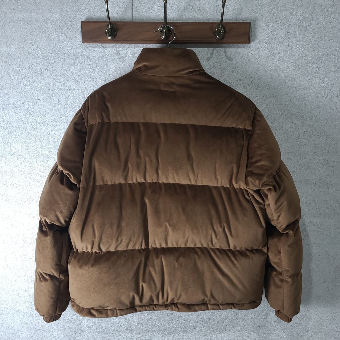 폴로 랄프로렌 브라운 벨벳 푸퍼패딩 L
 상품이미지2