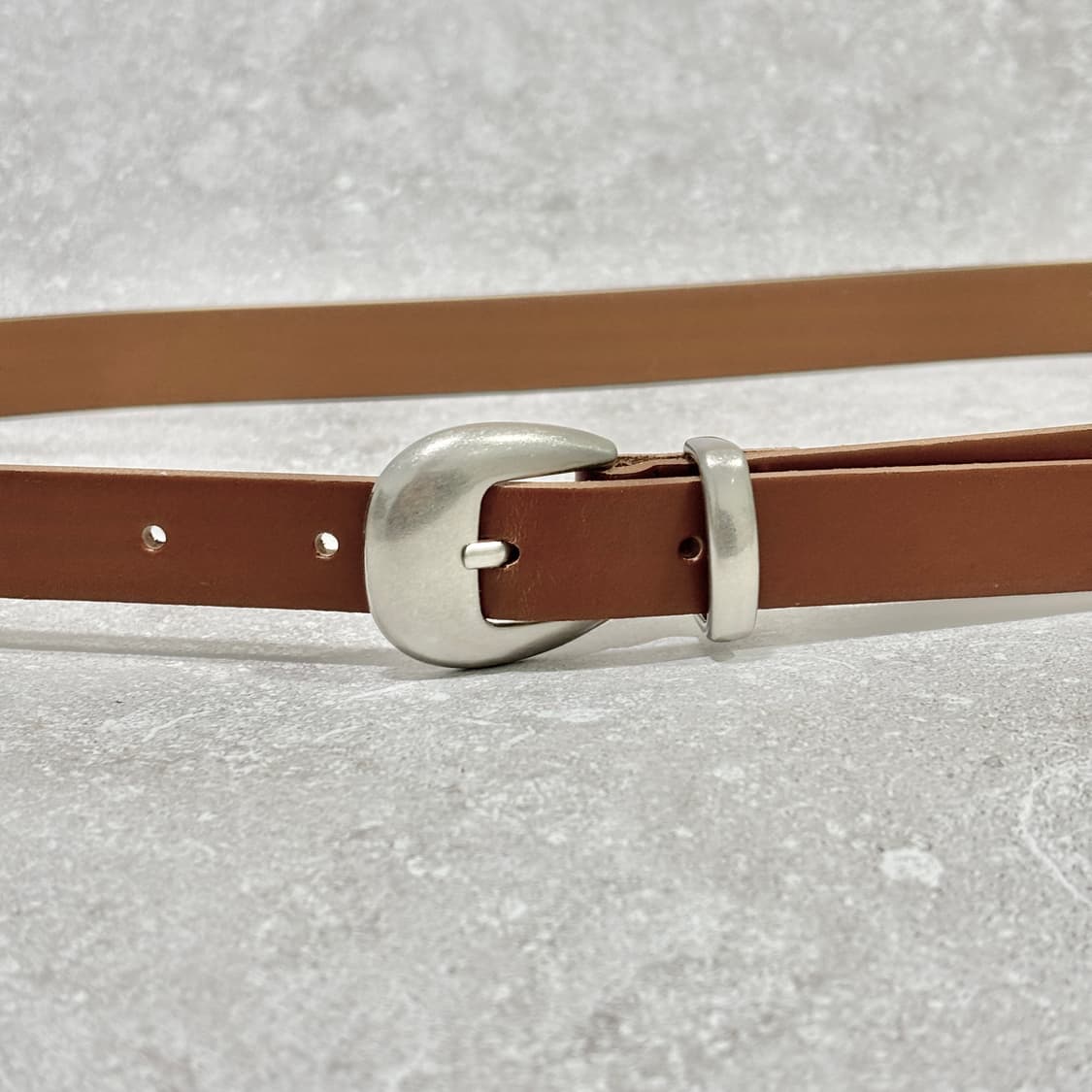 Oribell 라운드 볼드 버클 이탈리아 소가죽 웨스턴 벨트 카멜 상품이미지8