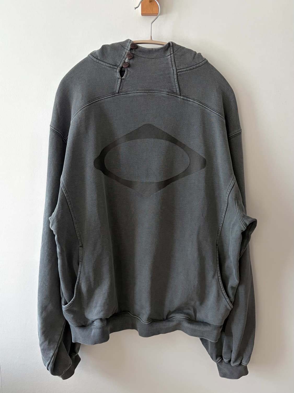 미스치프 롬버스 사이드 버튼 업 후드 상품이미지3