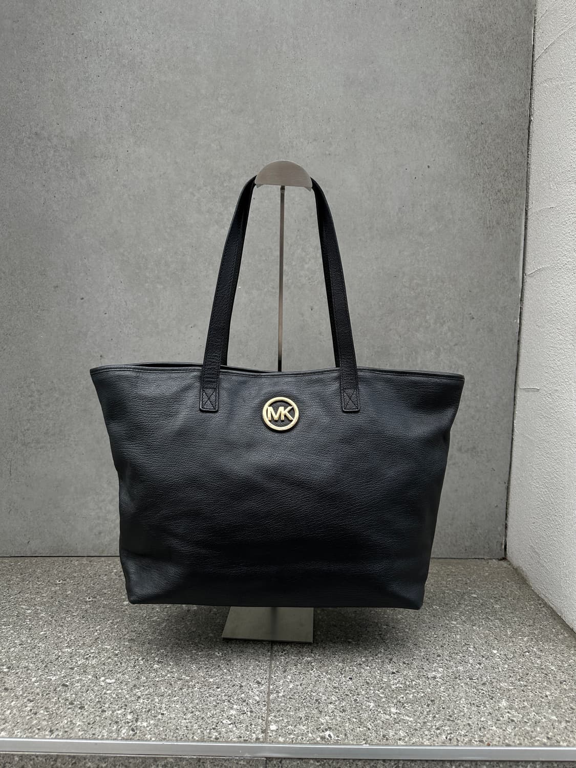 마이클 코어스(Michael Kors)의 풀턴(Fulton) 라인 레더  상품이미지1