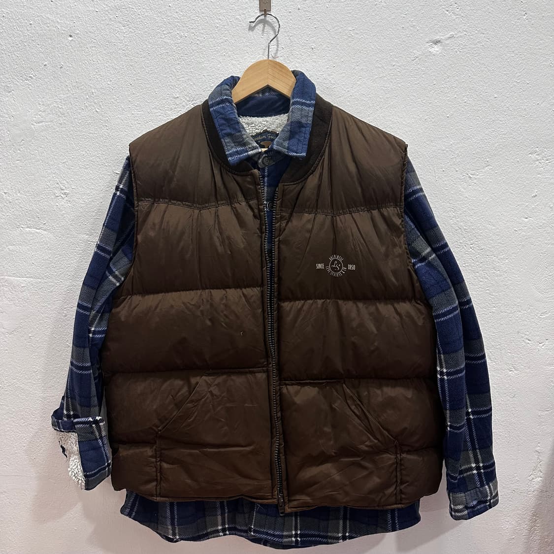 리바이스 브라운 덕다운 패딩 조끼XL 상품이미지9