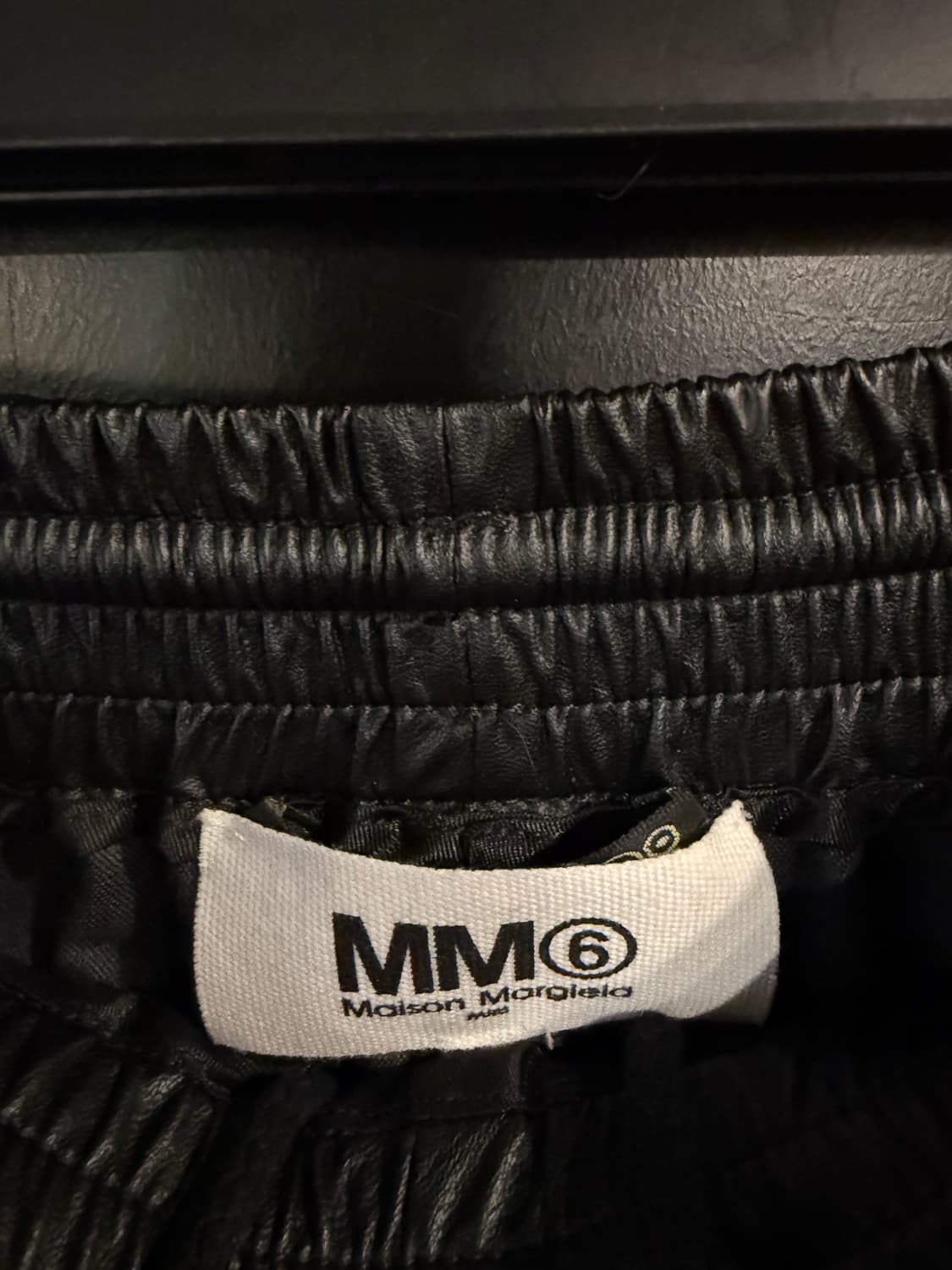 메종 마르지엘라 오버사이즈 레더 숏팬츠 상품이미지4