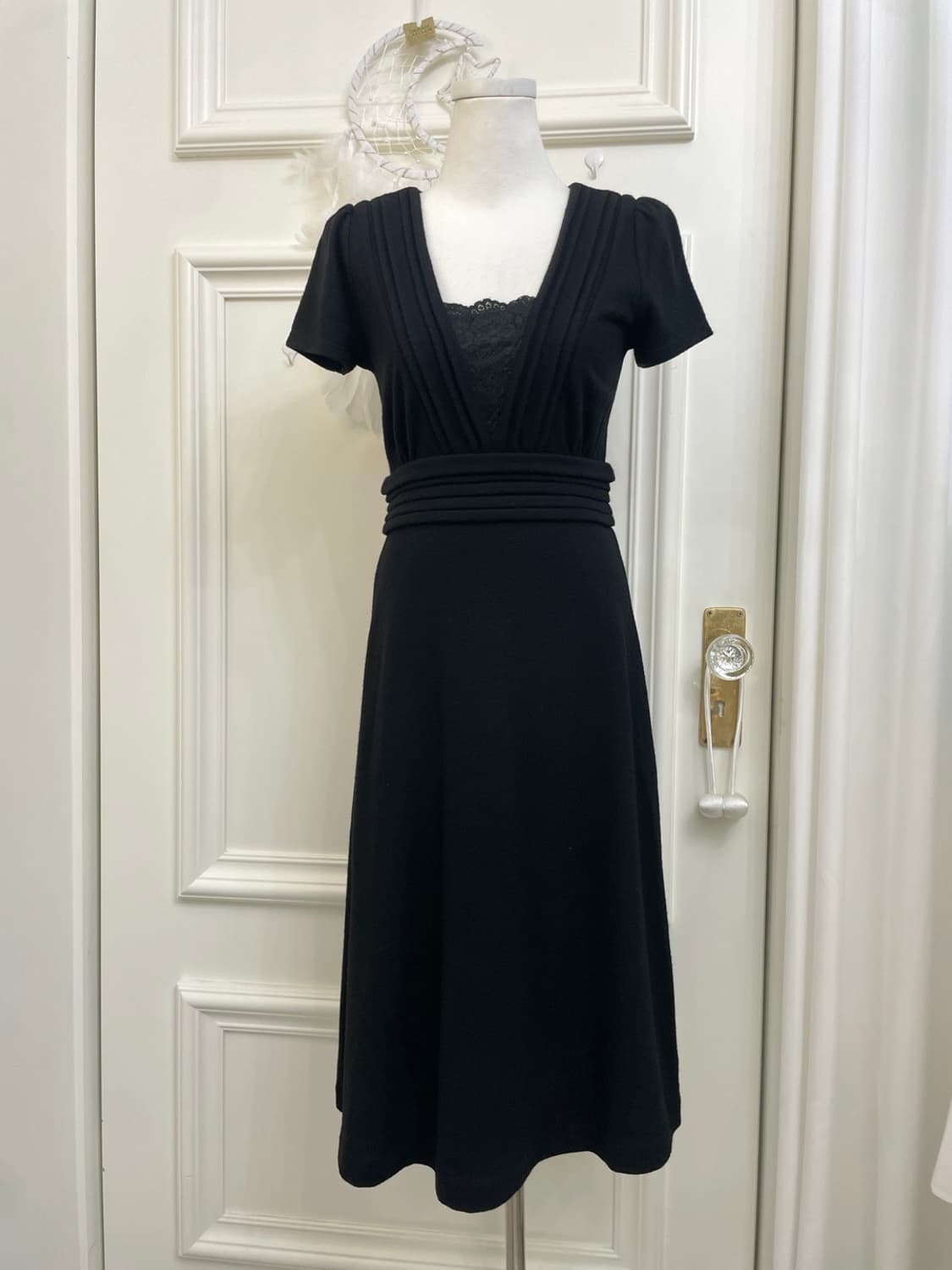 black 100% wool lace trim pleats long op 상품이미지1