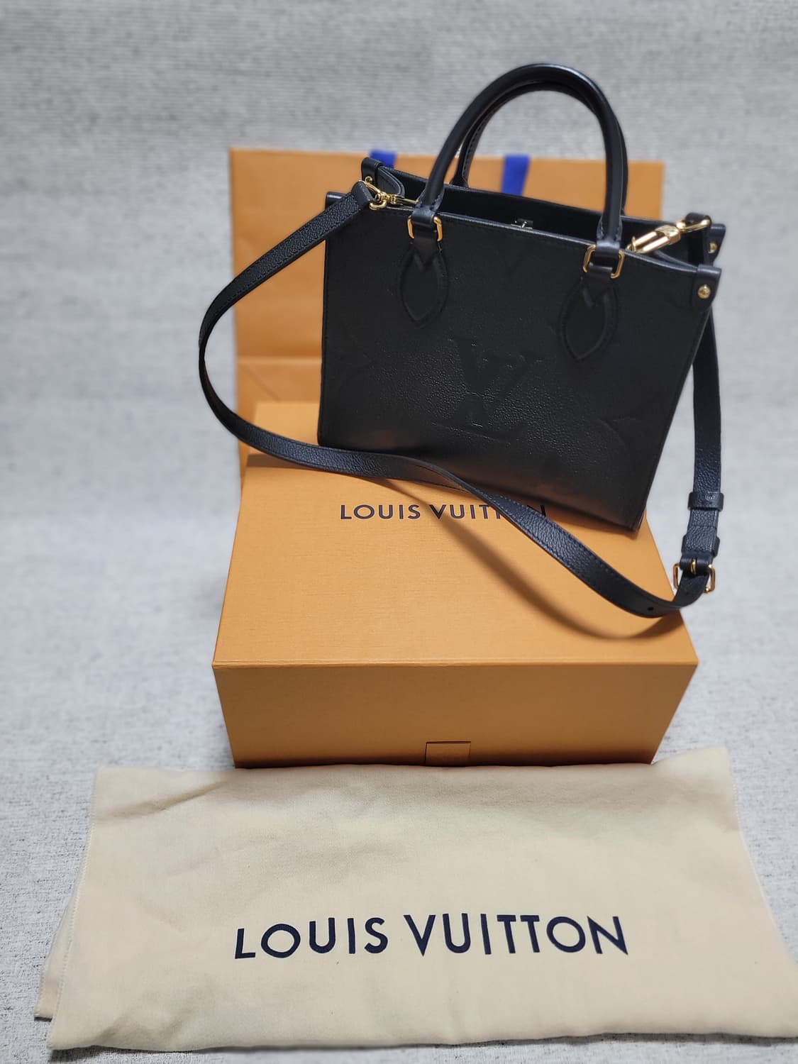 (새상품)루이비통 앙프렝뜨 PM블랙 가방 상품이미지2