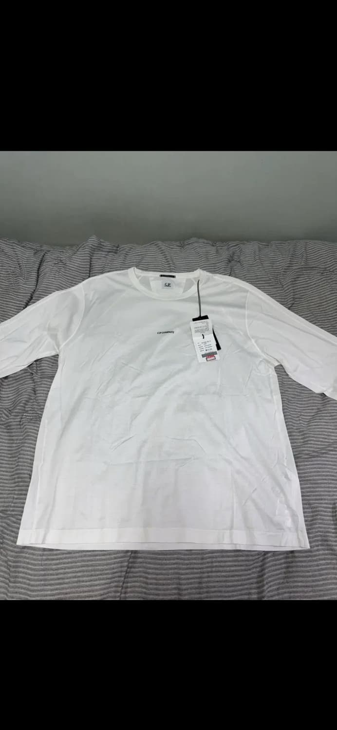 CP컴퍼니 화이트 긴팔 롱슬리브 새상품(XXL) 상품이미지5