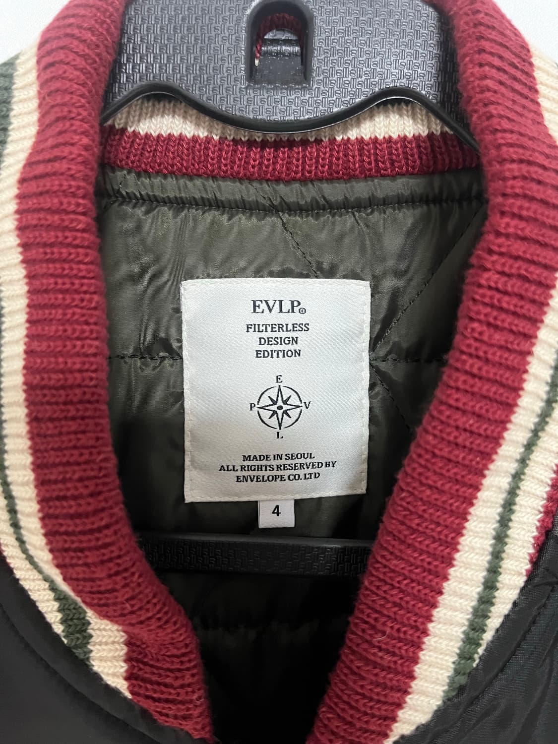 엔벨로프 바시티 블랙 상품이미지2