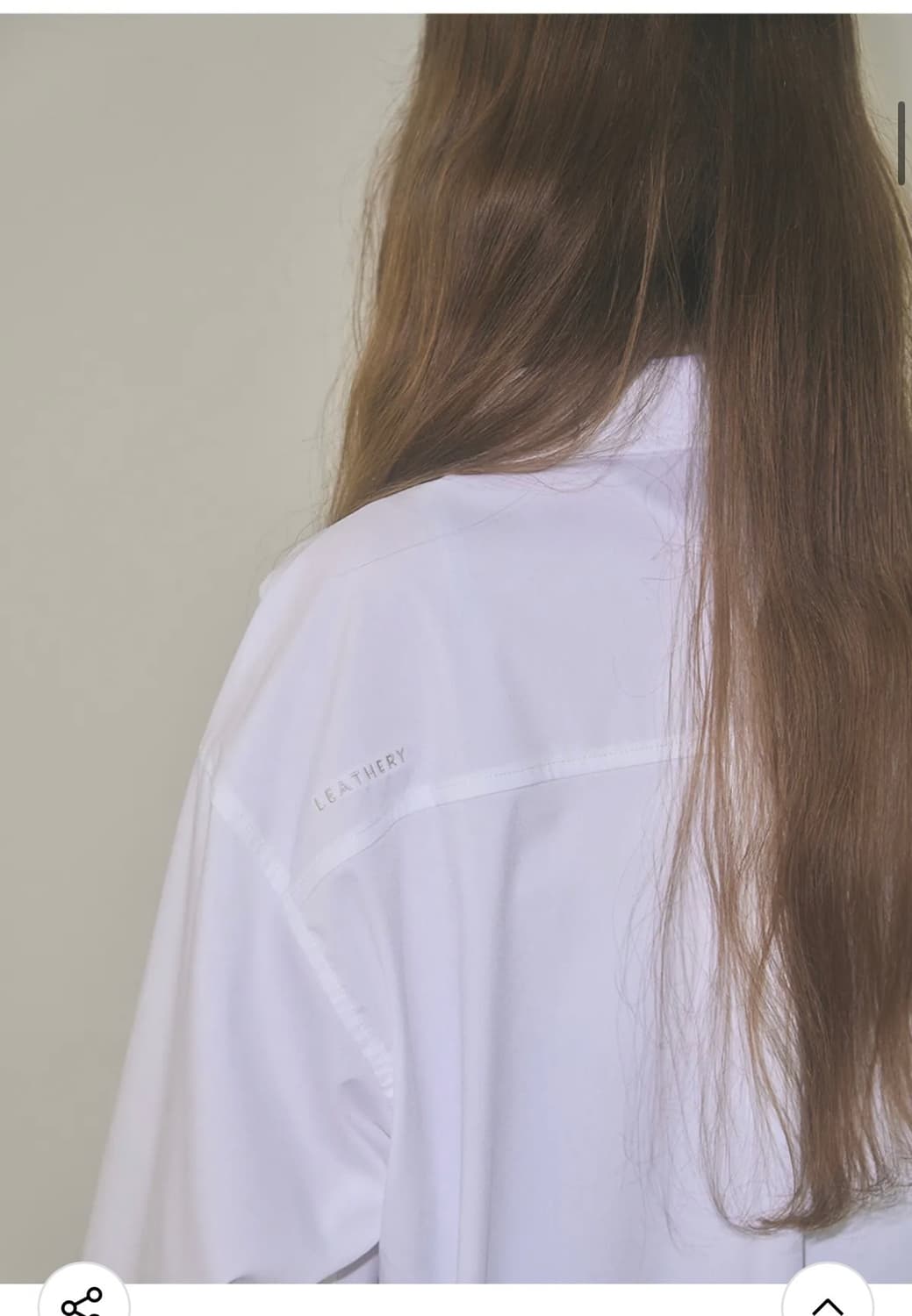 (새상품)(S) 레더리 링클 프리 에센셜 셔츠 [IVORY] 판매 상품이미지8