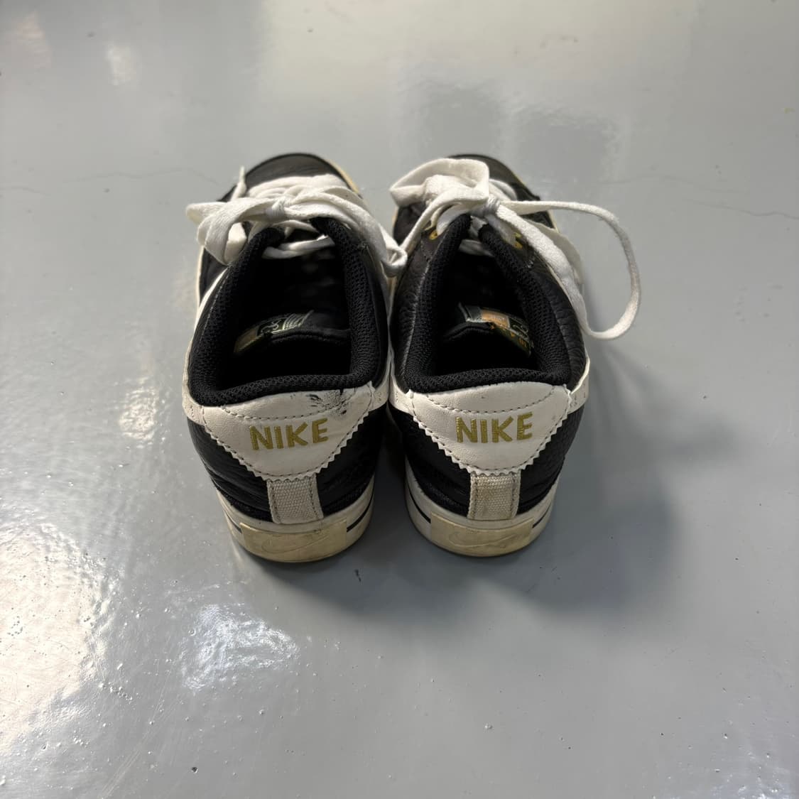 230 나이키 레거시 스니커즈 운동화 0406J 상품이미지3