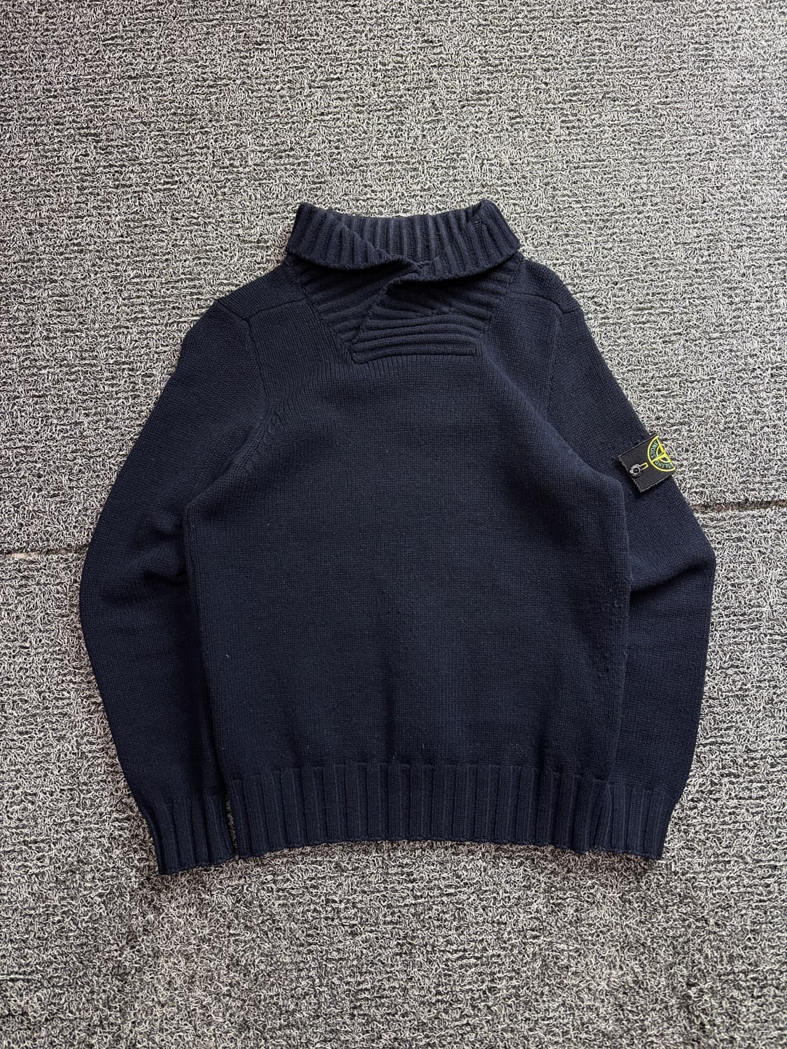 스톤아일랜드 와펜 숄카라넥 울 니트 2438 상품이미지2