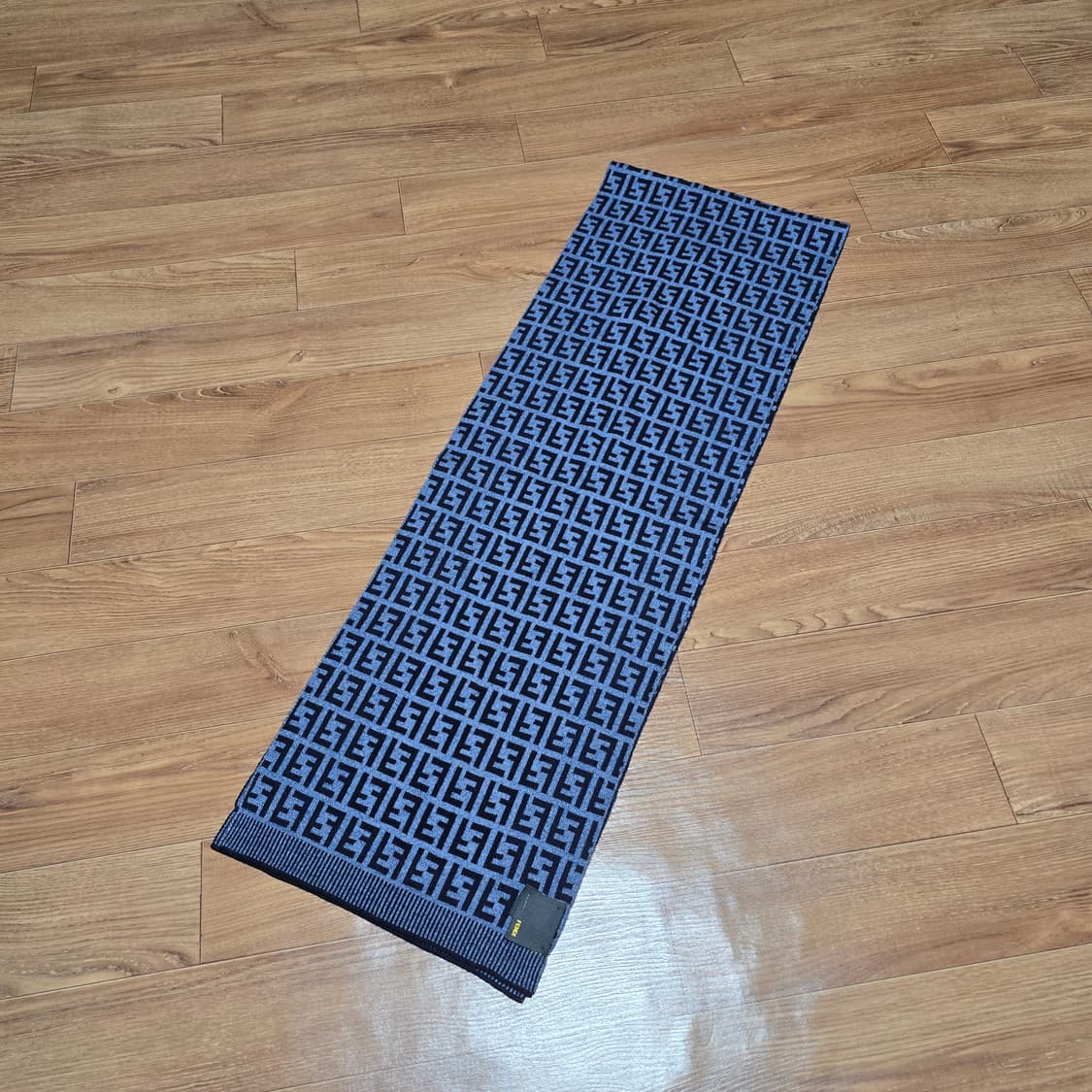 정품 펜디 머플러 상품이미지1