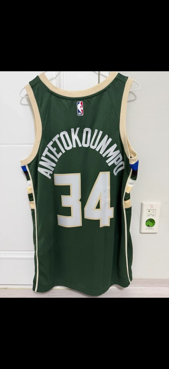 밀워키 아테토쿤보 어센틱 홈 유니폼 상품이미지2