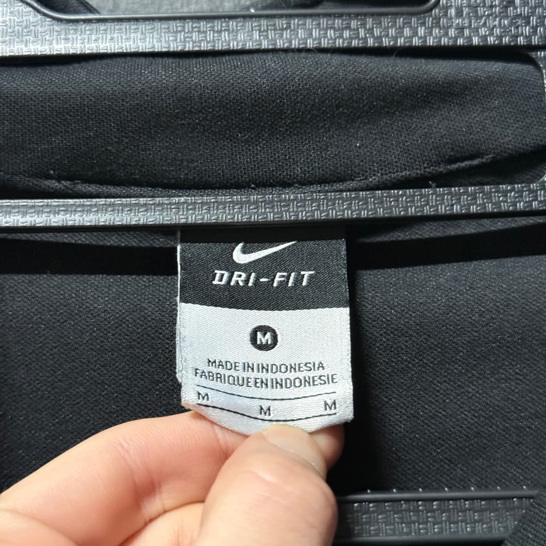 나이키 스몰 스우시 백 자수 디테일 범고래 배색 집업 저지 져지 상품이미지5