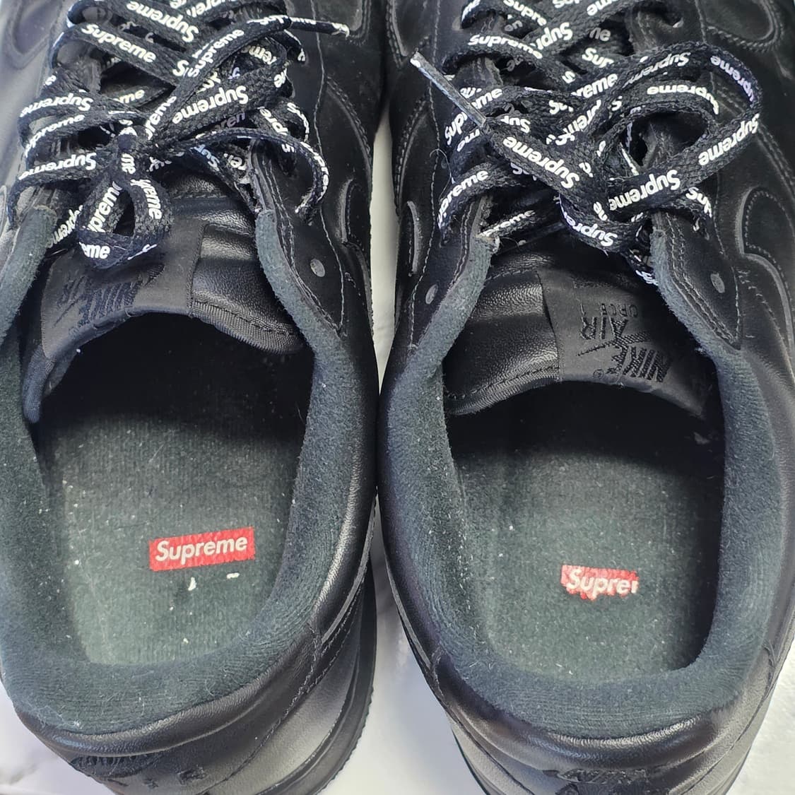 슈프림 X 에어포스1 블랙 280 사이즈 상품이미지5