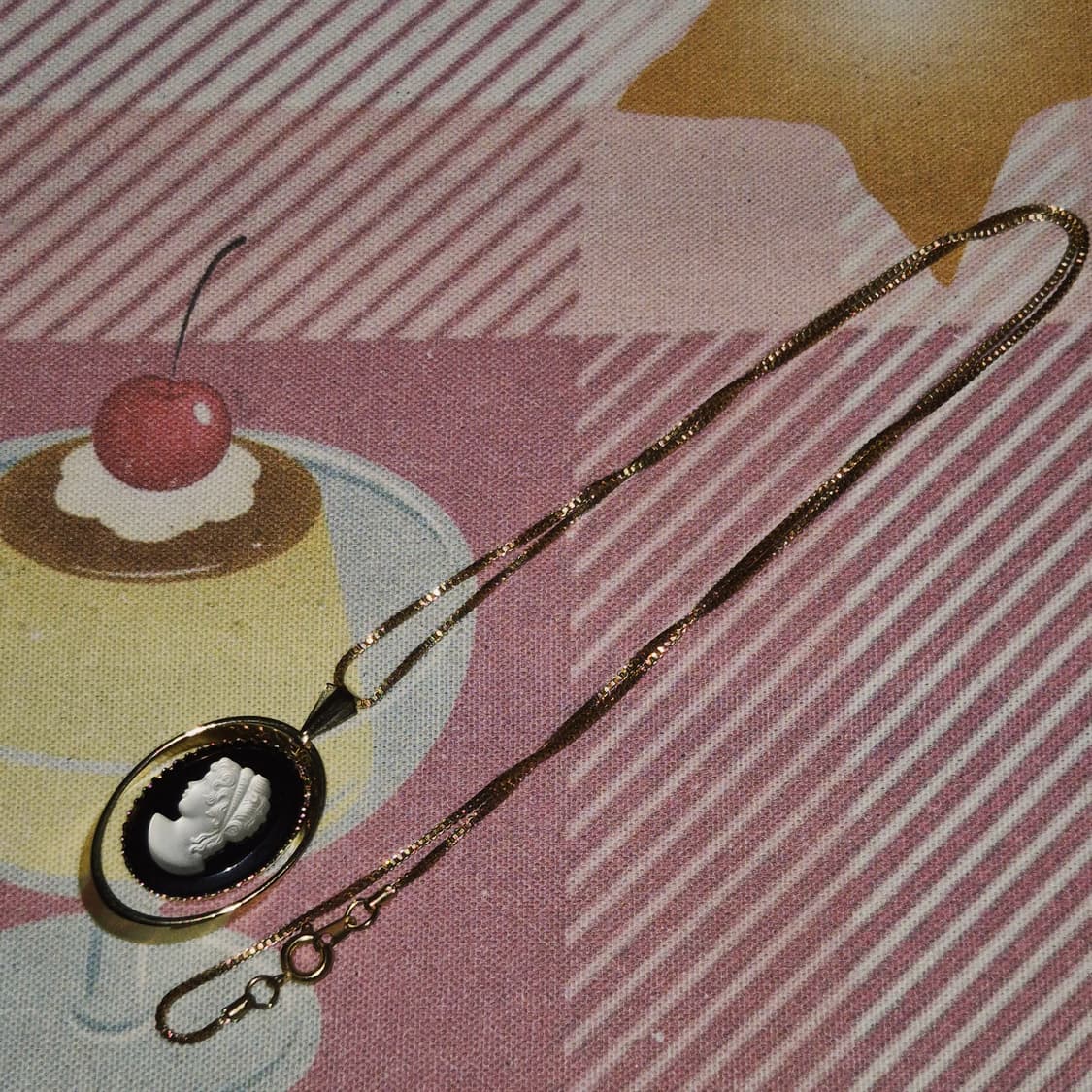 70s 일본 엔틱 여인 불투명 카메오 목걸이 상품이미지8