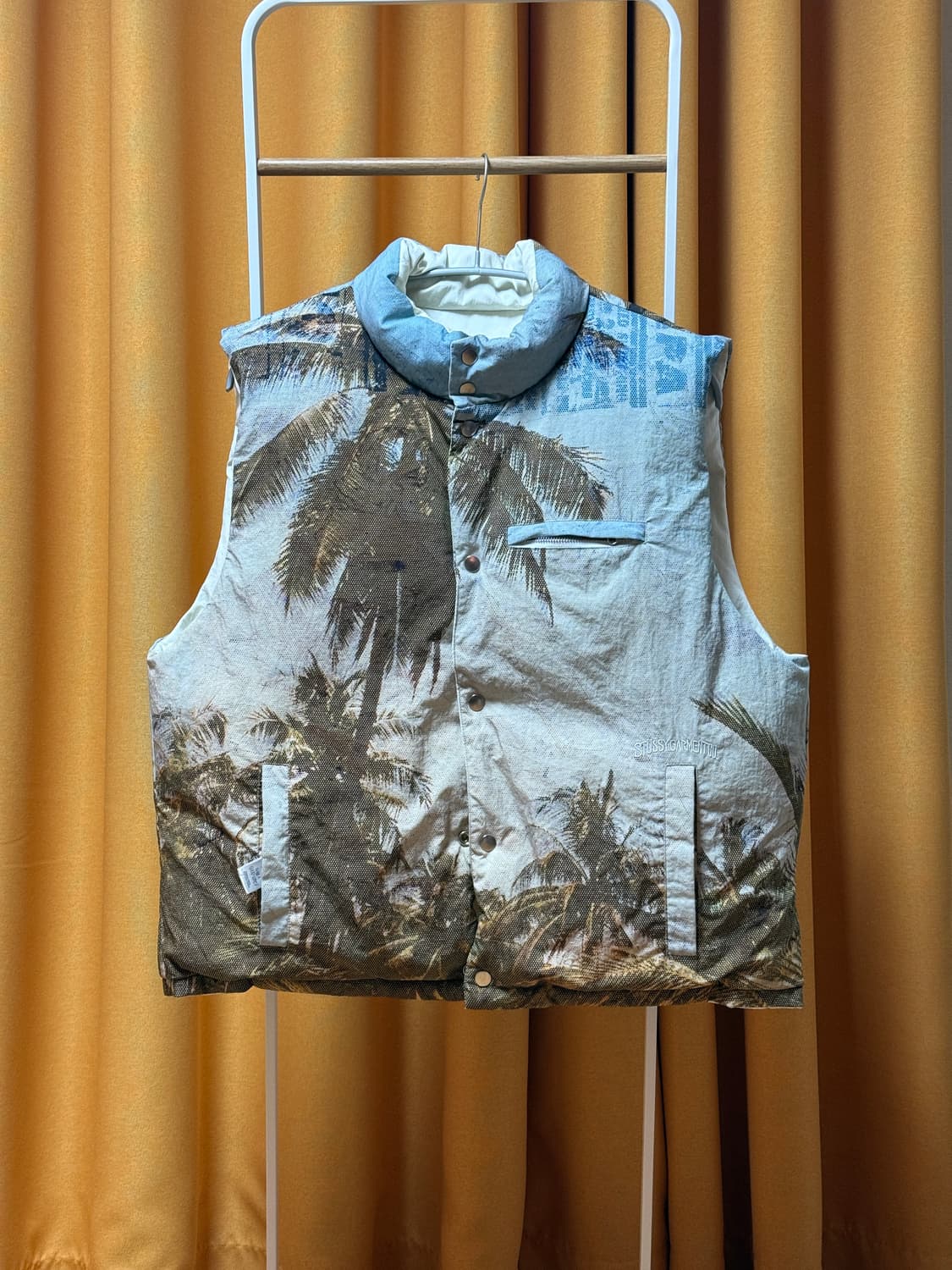 [L] 스투시 피터 서덜랜드 리버시블 다운 베스트 상품이미지1