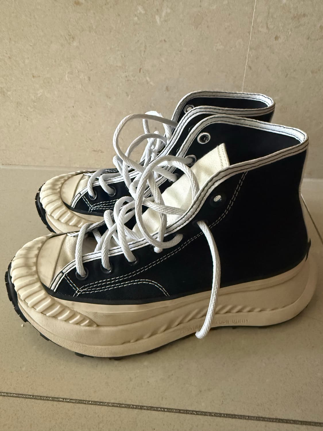 Converse 컨버스 척 런스타 하이 상품이미지1