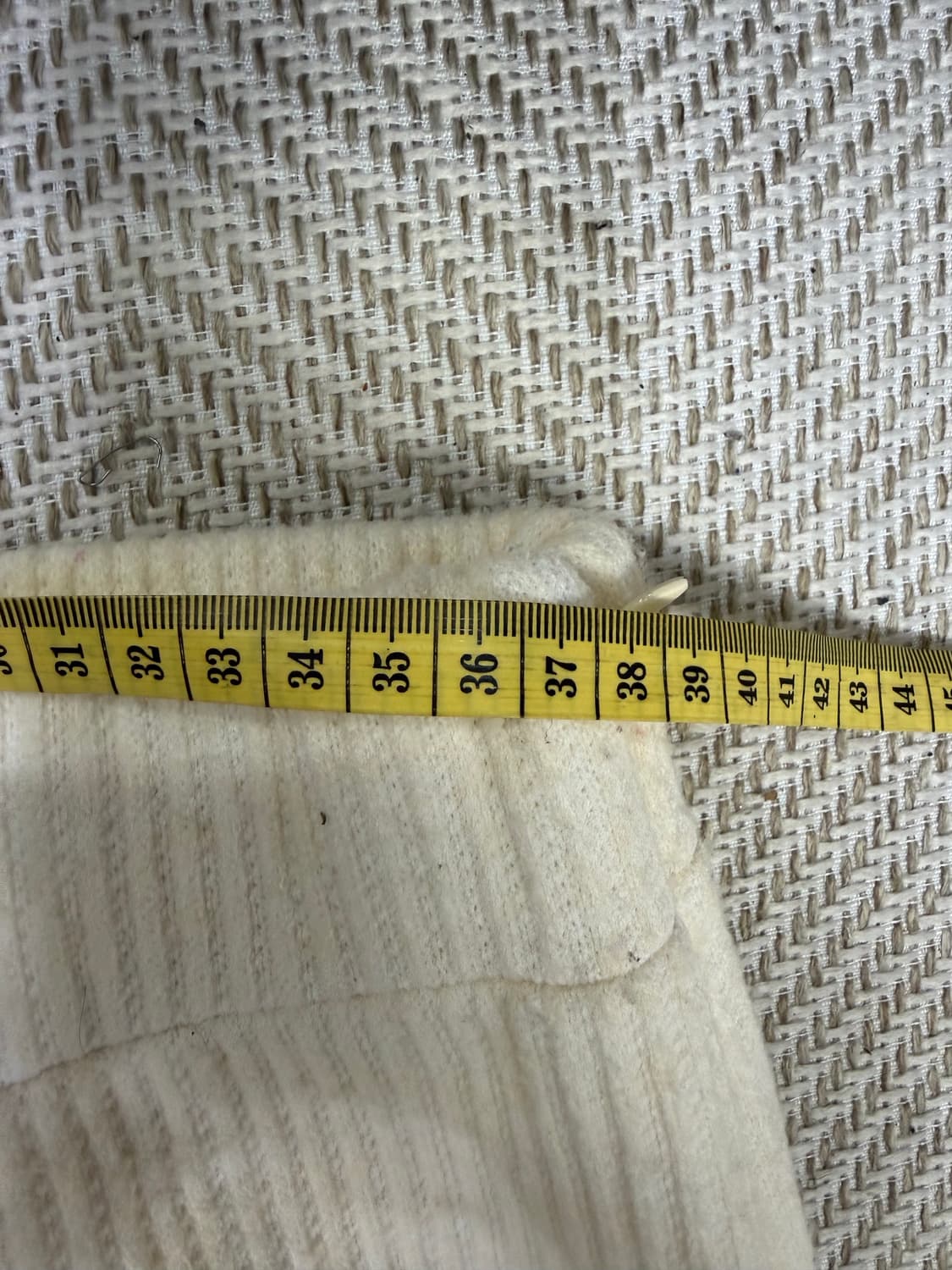 정품) 럭키슈에뜨  배색 사이드지퍼 니트 스커트 38 상품이미지8