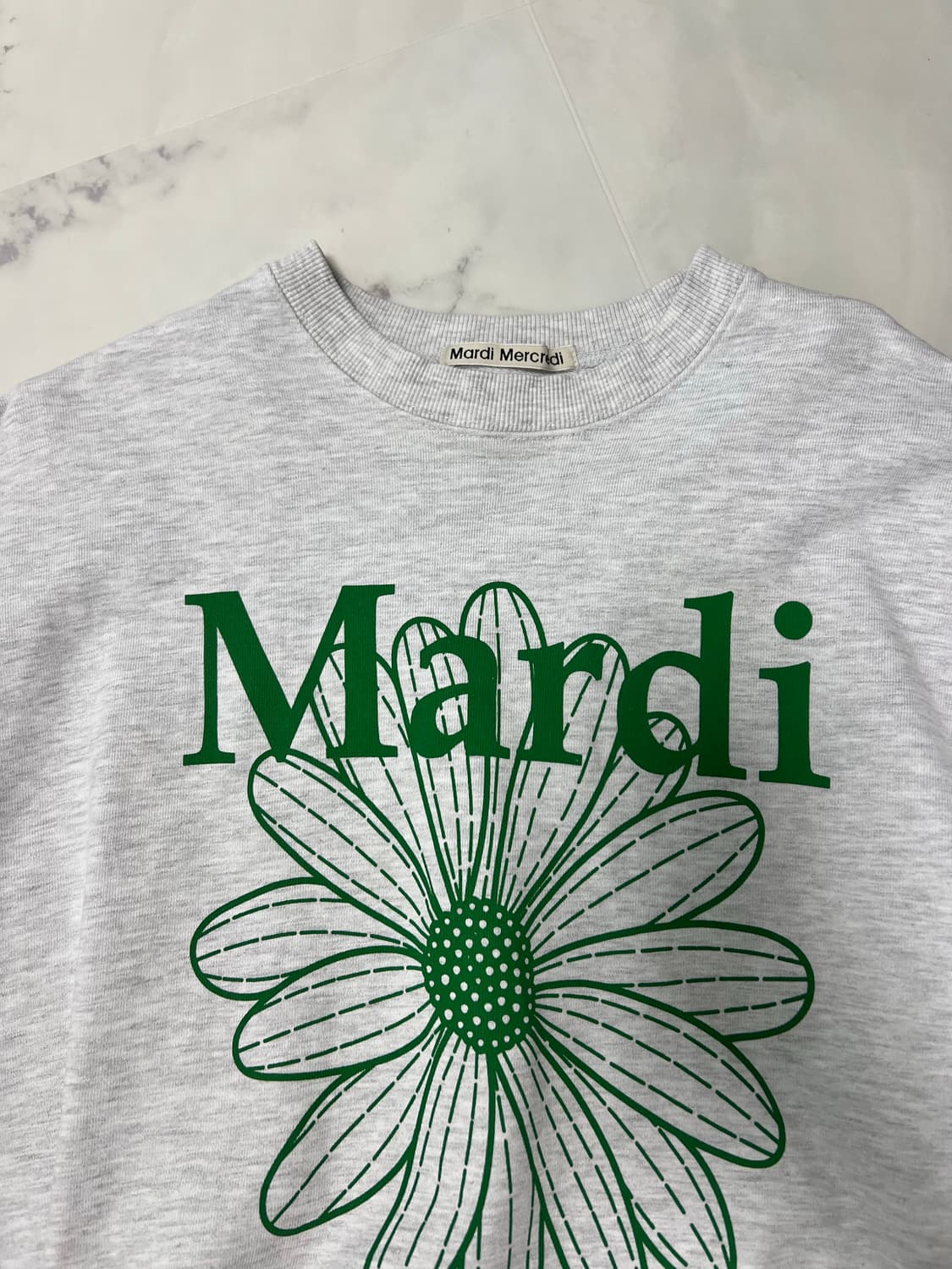 마르디 메크르디 맨투맨 상품이미지2