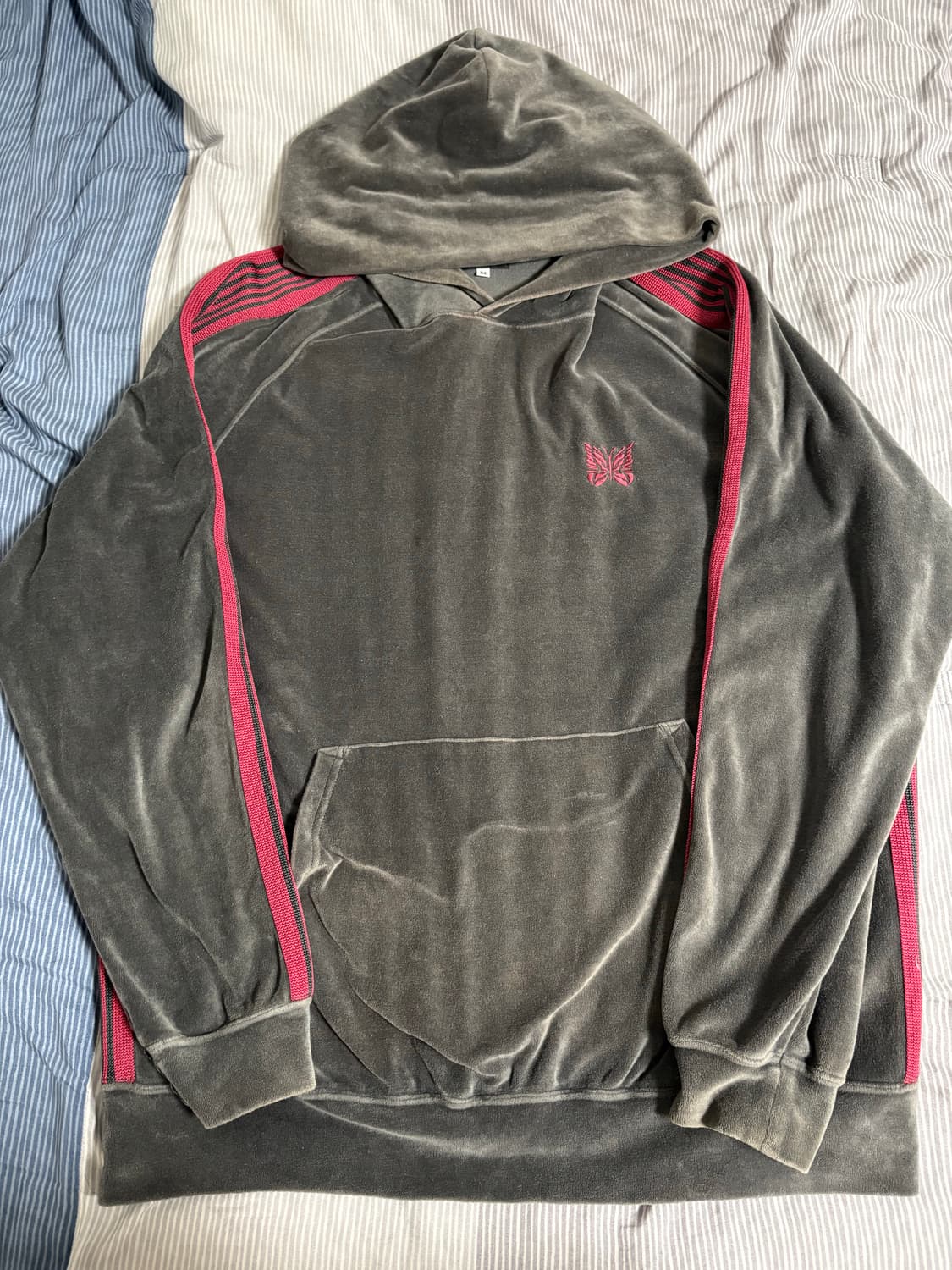 니들스 벨루어 후드 (m) 팝니다. 상품이미지1