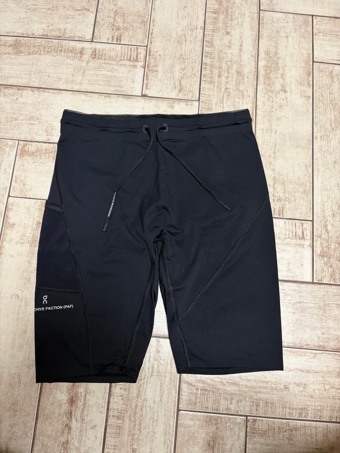 온 x PAF 러닝 타이즈 M 판매 상품이미지1