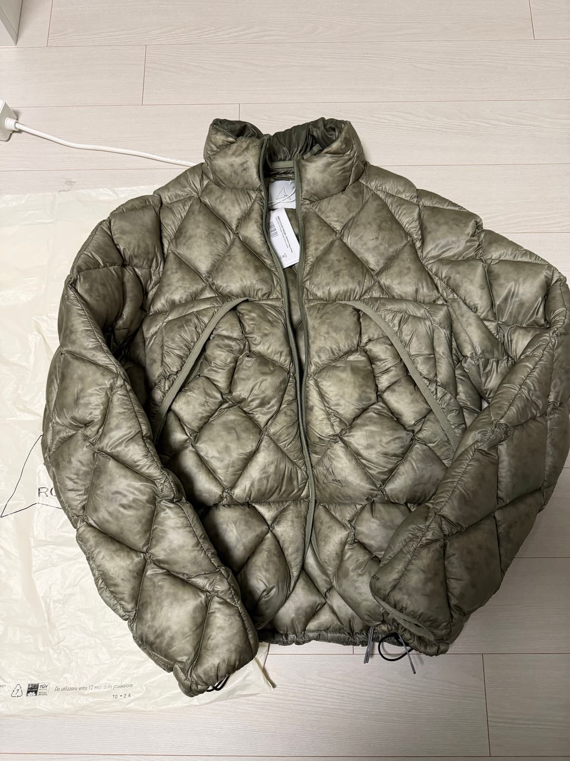 로아 하이킹 nuna 800 패딩 세이지그린 m 상품이미지5