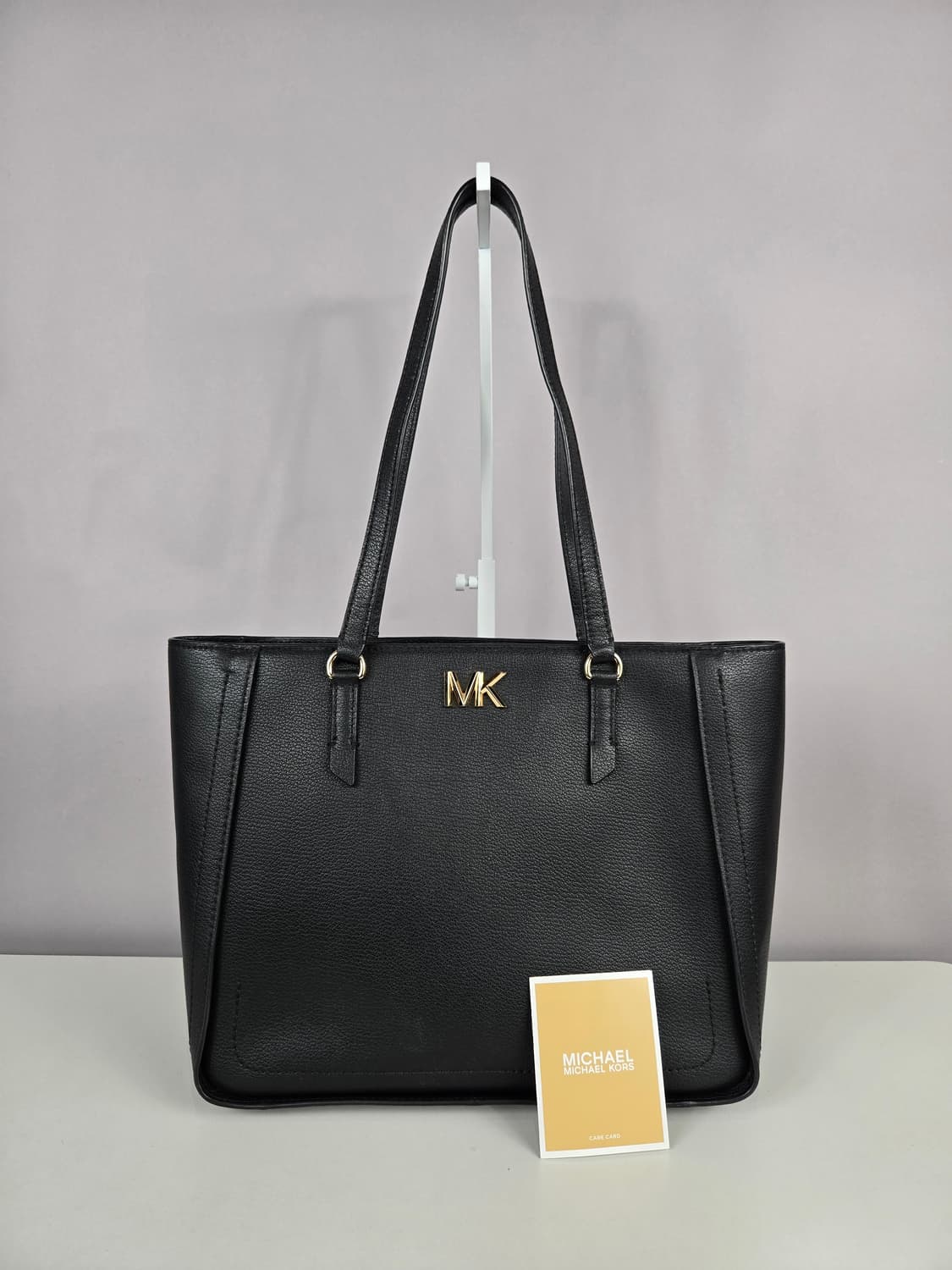 마이클코어스 실비아 미디움 레더 토트백 숄더백 가방 블랙 상품이미지1