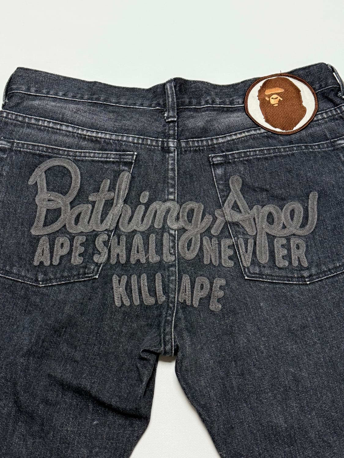 00s 베이프 백로고 자수 팬츠  상품이미지3