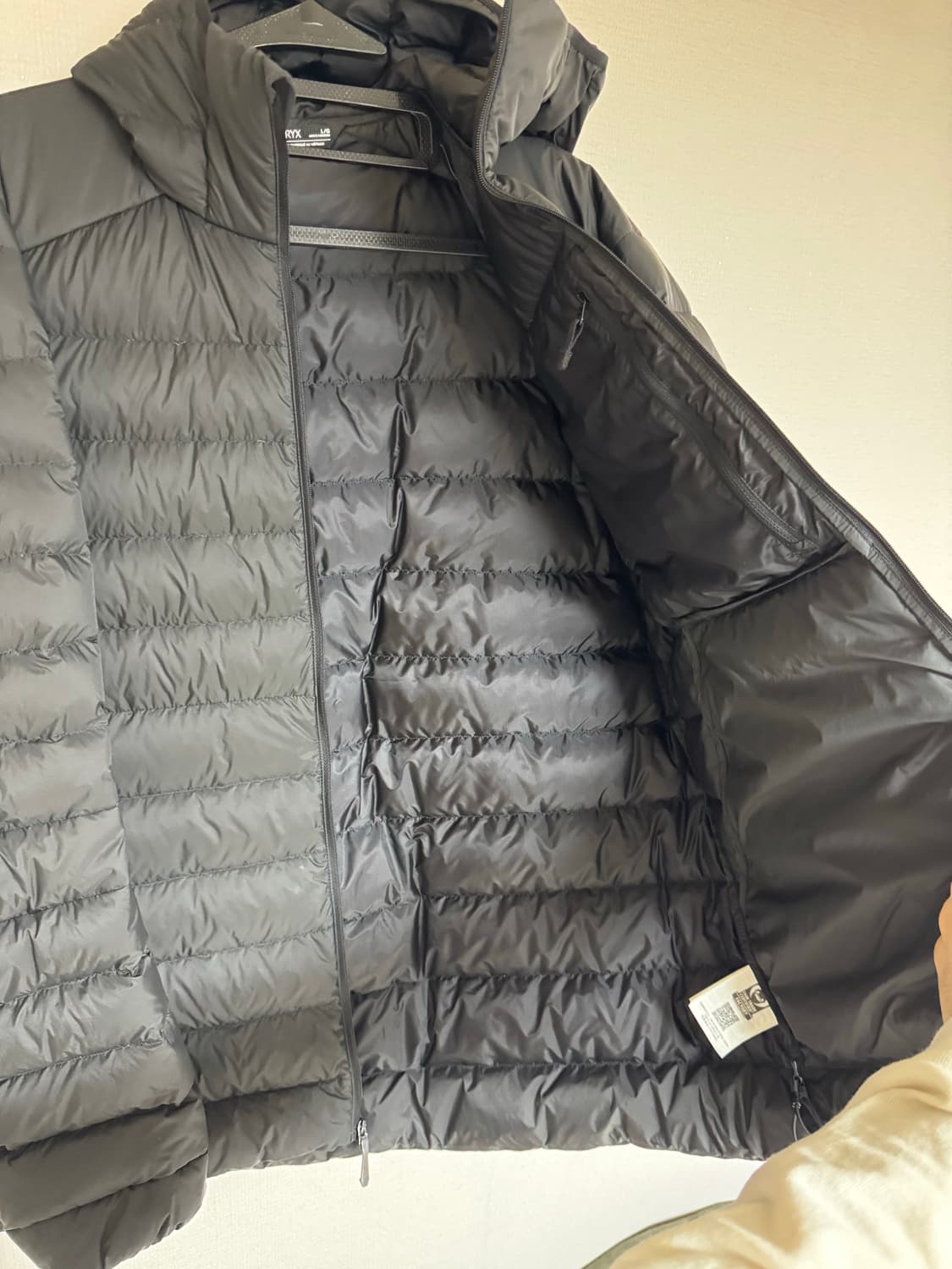 L 아크테릭스 세륨 후디 블랙 패딩 후드 점퍼 상품이미지8