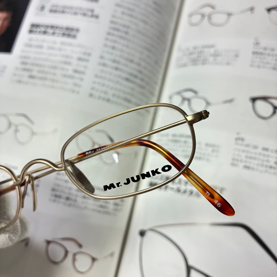 JUNKO KOSHINO MR.JUNKO 준코 코시노 골드 티타늄 안경 상품이미지2