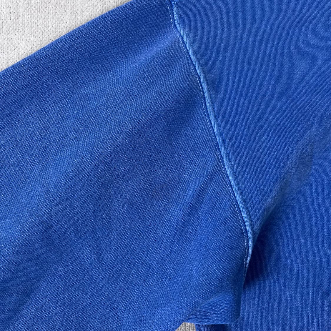 105 아이앱스튜디오 피그먼트 로얄블루 후드티 상품이미지9